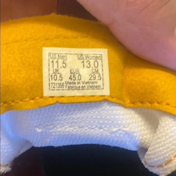 Vans Green and Yellow Sneakers with Retro Chunky Design - Picture 3 of 5